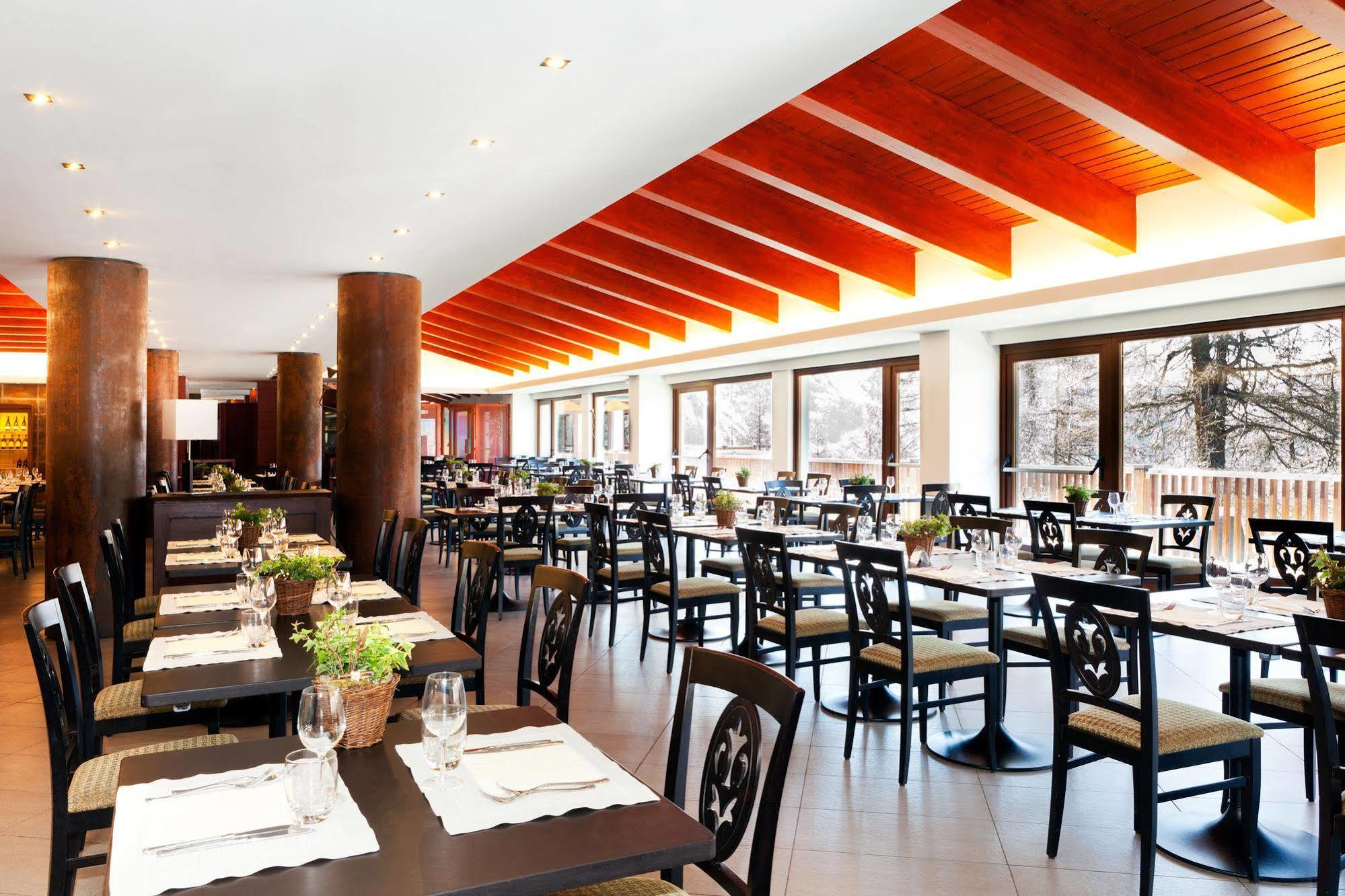 Hotel Sansicario Majestic Cesana Torinese Kültér fotó